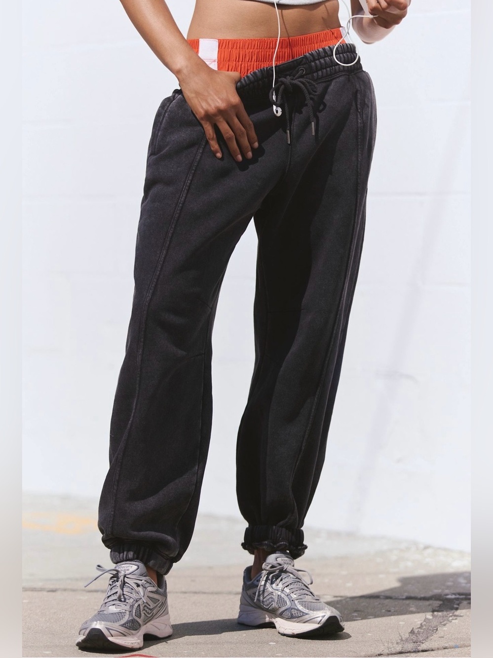 NWOT size Medium Free People Movement Sprint To The Finish Pants